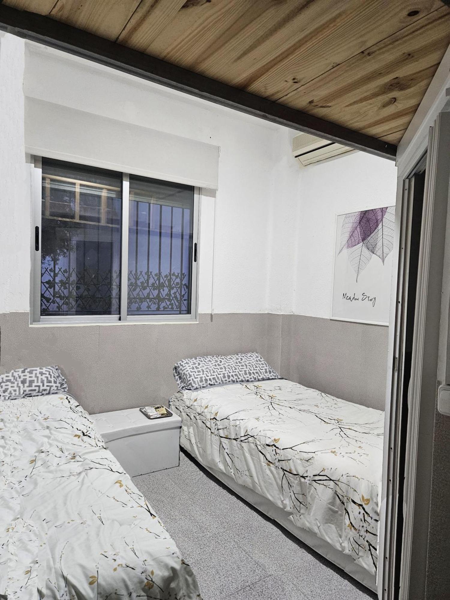 Habitacion En Casa De Familia "Valenciabonita" エクステリア 写真