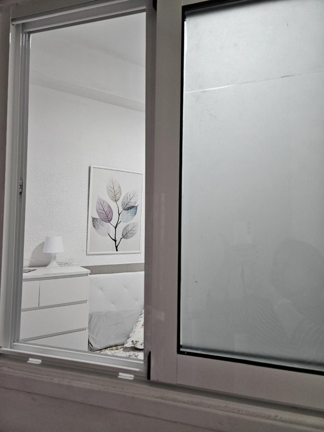 Habitacion En Casa De Familia "Valenciabonita" エクステリア 写真